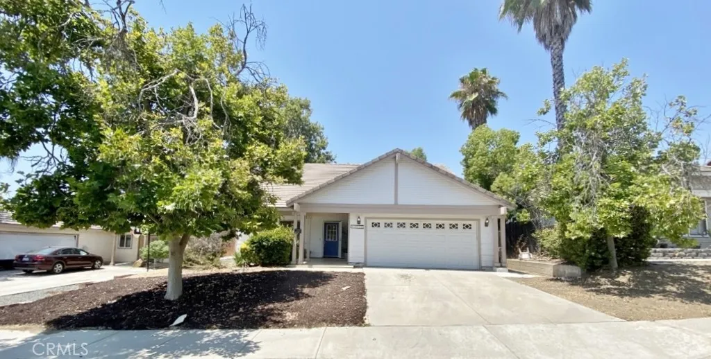 33605 Breckenridge Trail, Wildomar, California 92595 home-pic-0