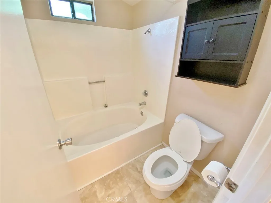 33605 Breckenridge Trail, Wildomar, California 92595 home-pic-40