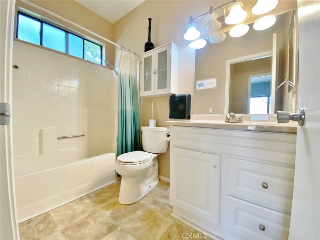 33605 Breckenridge Trail, Wildomar, California 92595 home-pic-27