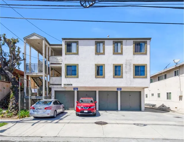 11943 Grevillea Avenue, Hawthorne, California 90250