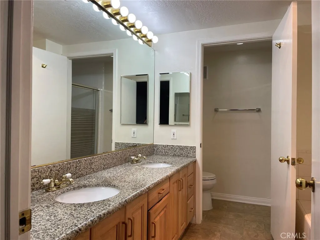 200 N Swall Drive L252, Beverly Hills, California 90211 home-pic-17