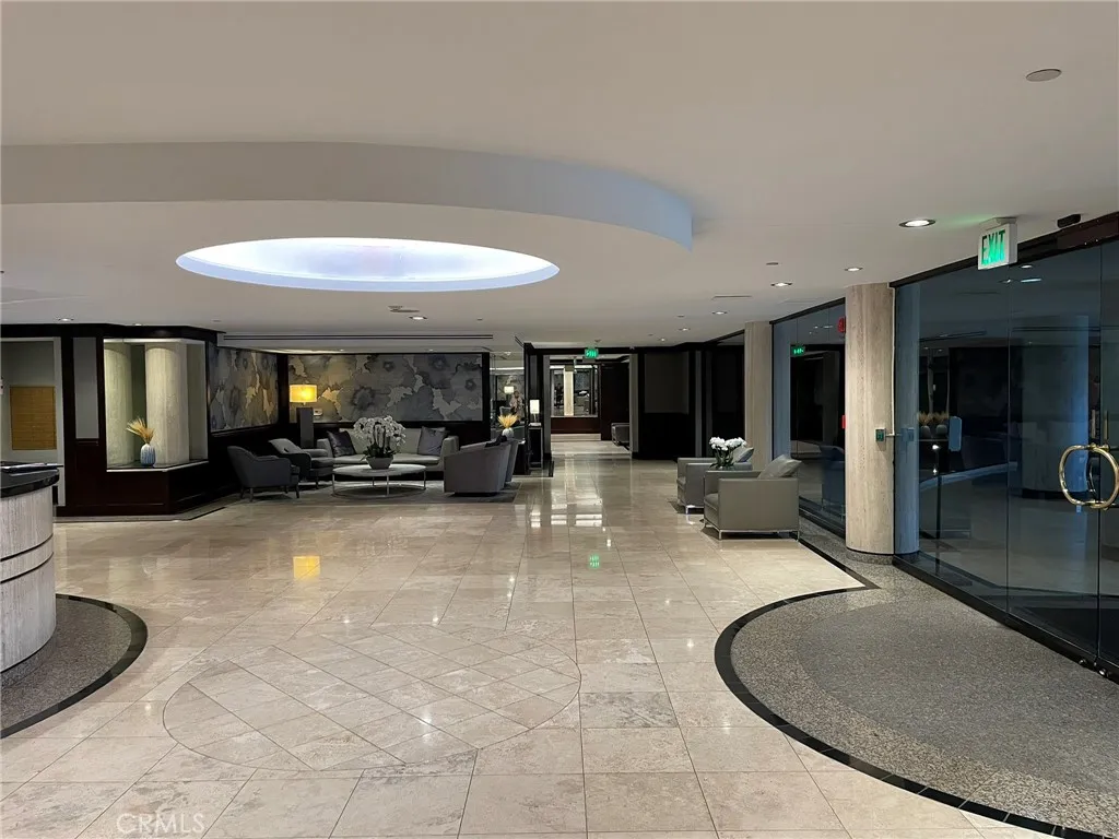 200 N Swall Drive L252, Beverly Hills, California 90211 home-pic-1