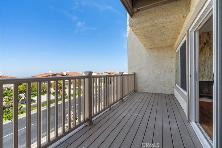 21 Hilltop Circle, Rancho Palos Verdes, California 90275