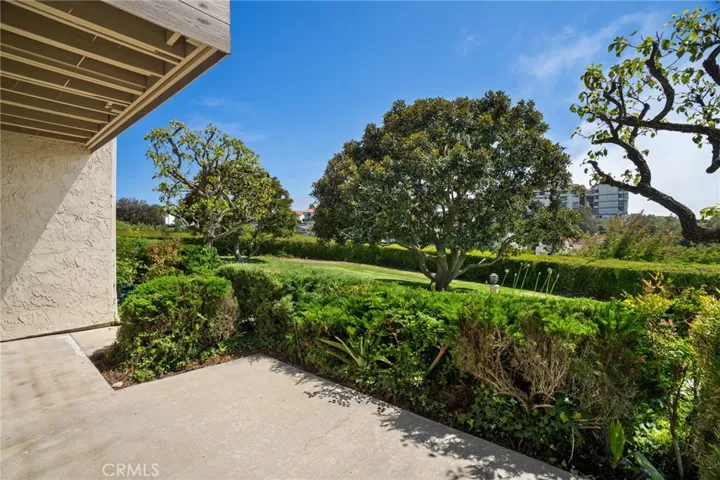 21 Hilltop Circle, Rancho Palos Verdes, California 90275