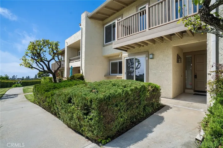 21 Hilltop Circle, Rancho Palos Verdes, California 90275