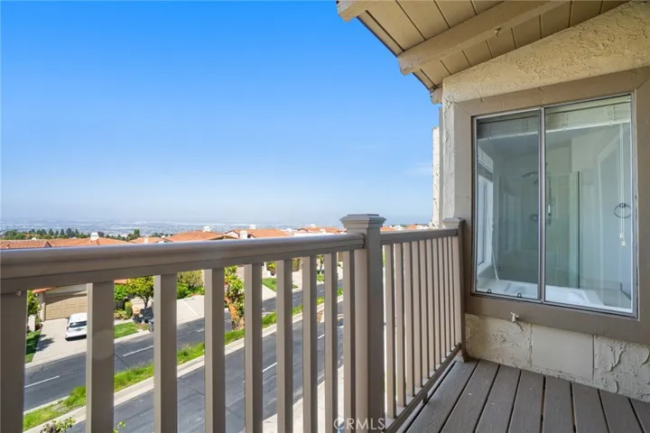 21 Hilltop Circle, Rancho Palos Verdes, California 90275