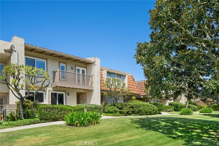 21 Hilltop Circle, Rancho Palos Verdes, California 90275