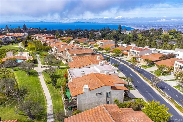 21 Hilltop Circle, Rancho Palos Verdes, California 90275