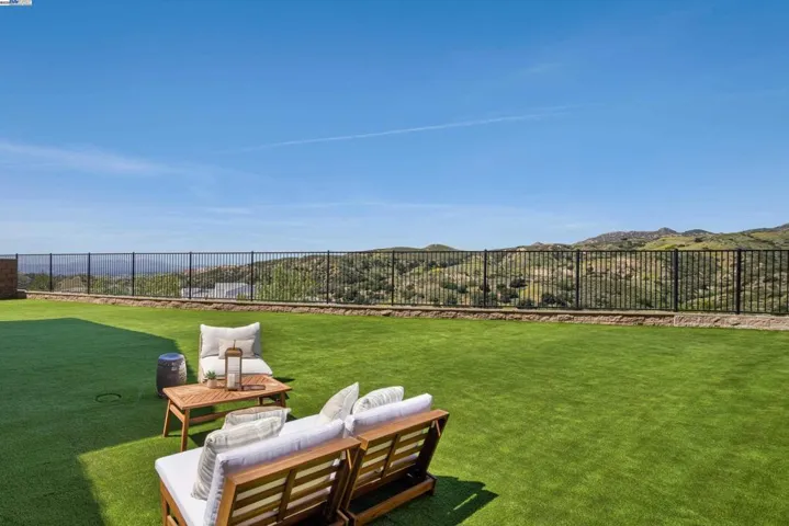 20857 W Acorn Circle, None, California 91326