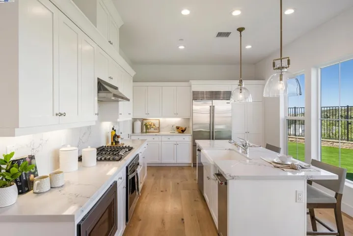 20857 W Acorn Circle, None, California 91326