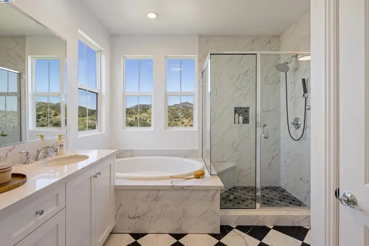 20857 W Acorn Circle, None, California 91326