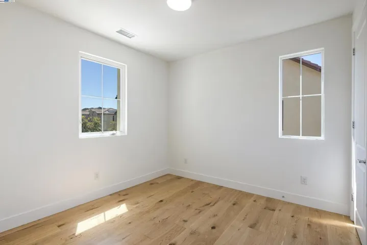 20857 W Acorn Circle, None, California 91326
