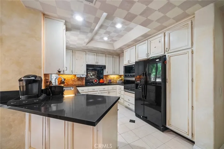 81 Via Barcaza, Coto De Caza, California 92679