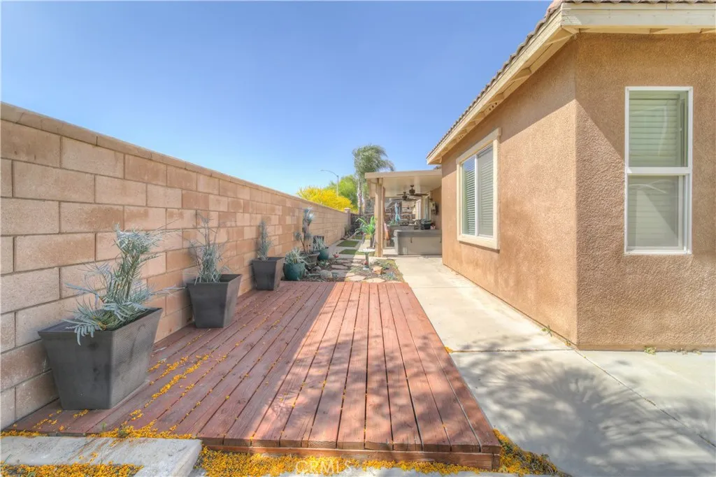 14663 Round Leaf Road, Moreno Valley, California 92555 home-pic-29