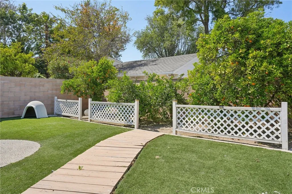 994 N Cleveland Street, Orange, California 92867 home-pic-14