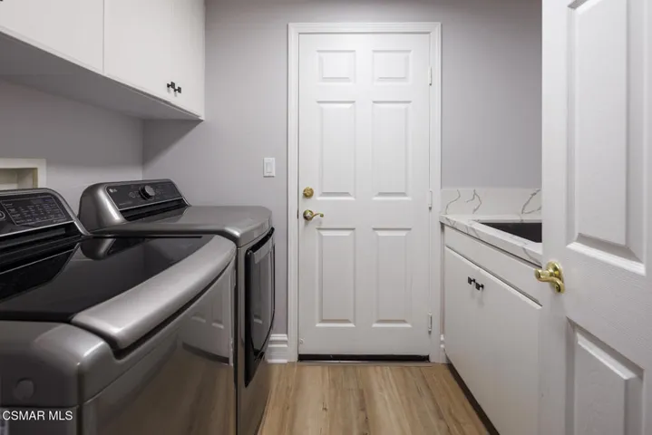 Laundry / Garage Access