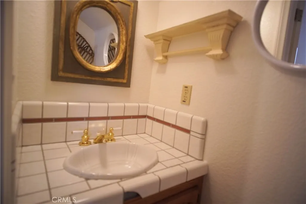 319 Dorn Drive, Crestline, California 92325 home-pic-19