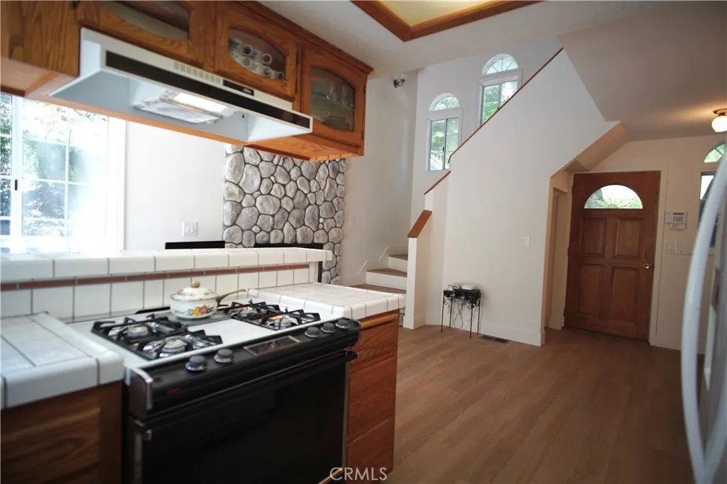 319 Dorn Drive, Crestline, California 92325 home-pic-8