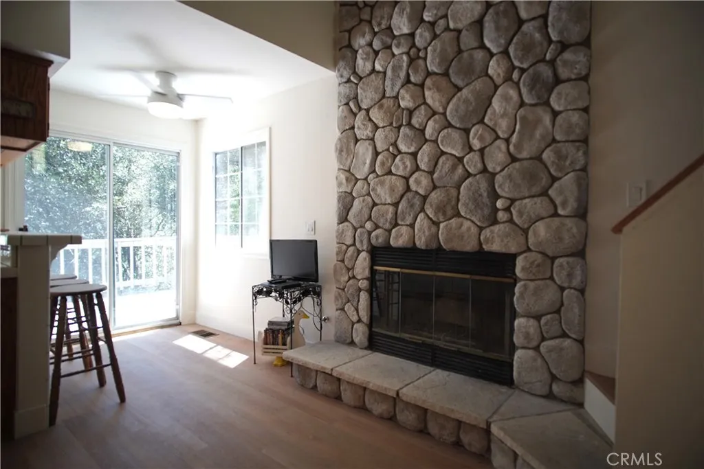319 Dorn Drive, Crestline, California 92325 home-pic-10