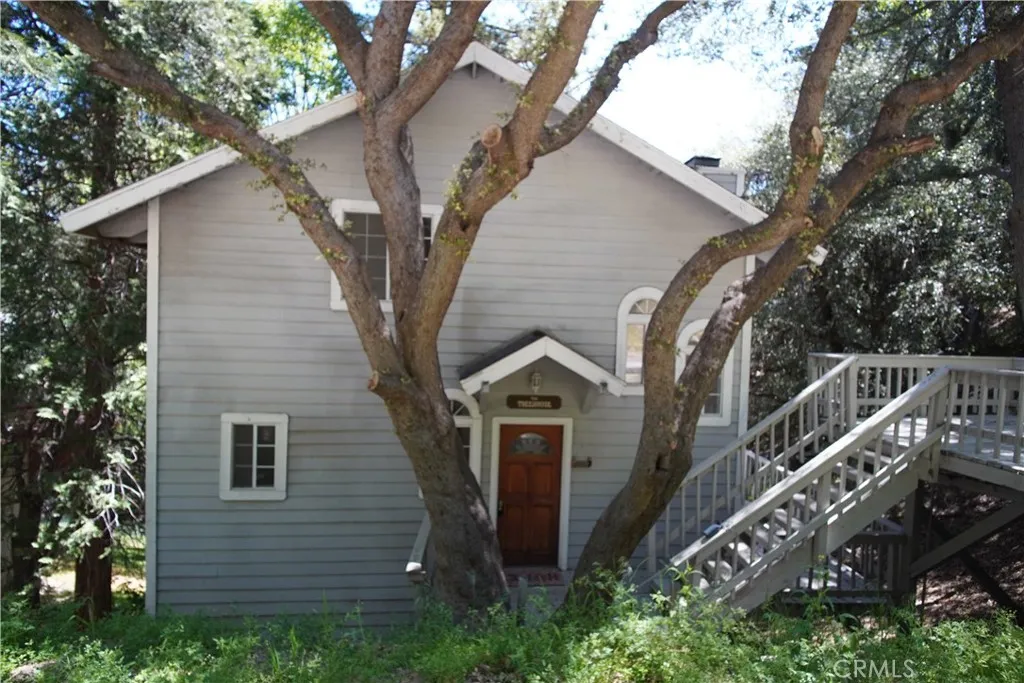 319 Dorn Drive, Crestline, California 92325 home-pic-1
