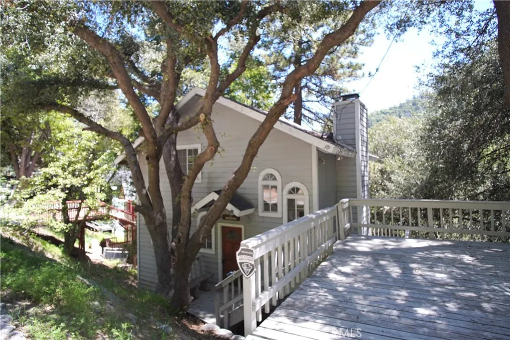 319 Dorn Drive, Crestline, California 92325 home-pic-0