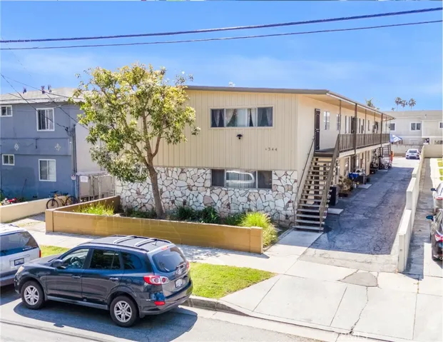 1344 W 225th Street, Torrance, California 90501