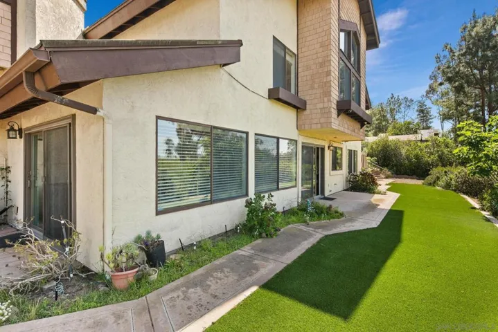 1586 Kimberly Woods Dr, El Cajon, California 92020