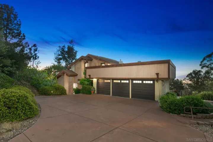 1586 Kimberly Woods Dr, El Cajon, California 92020