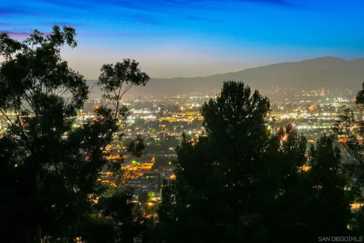 1586 Kimberly Woods Dr, El Cajon, California 92020
