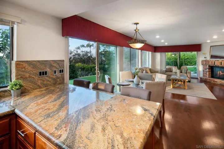 1586 Kimberly Woods Dr, El Cajon, California 92020