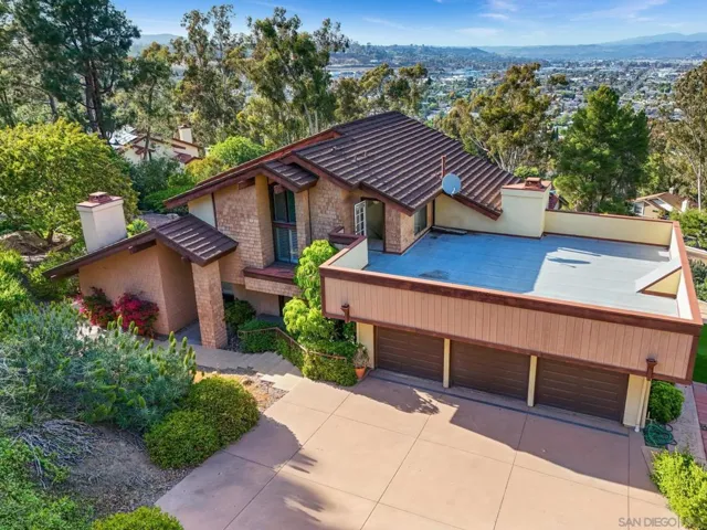 1586 Kimberly Woods Dr, El Cajon, California 92020