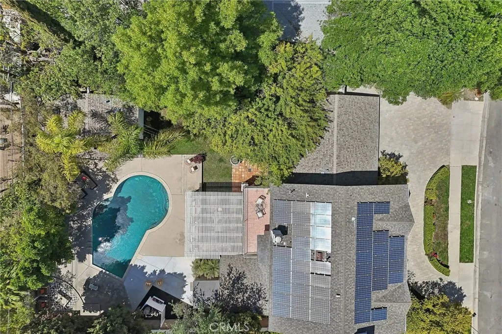 5347 Hinton Avenue, Woodland Hills, California 91367 home-pic-57