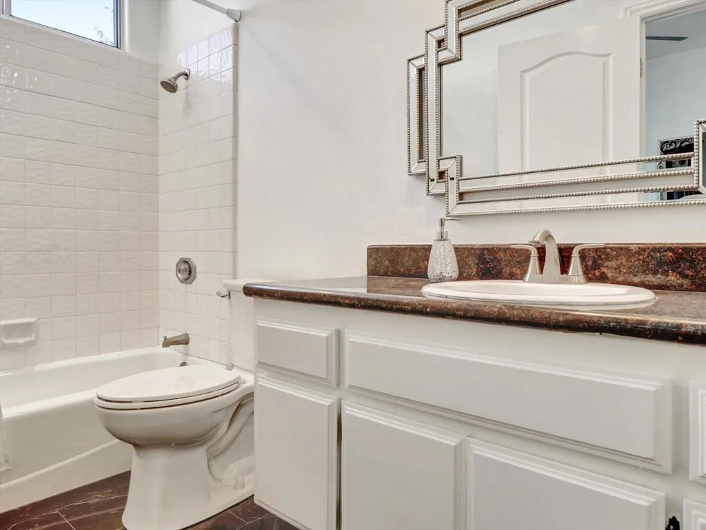 111 Augusta Drive, Rancho Mirage, California 92270 home-pic-12