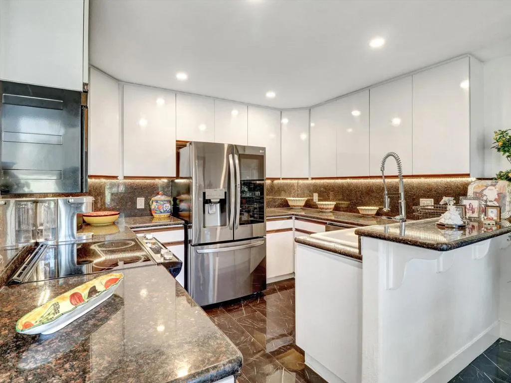 111 Augusta Drive, Rancho Mirage, California 92270 home-pic-10