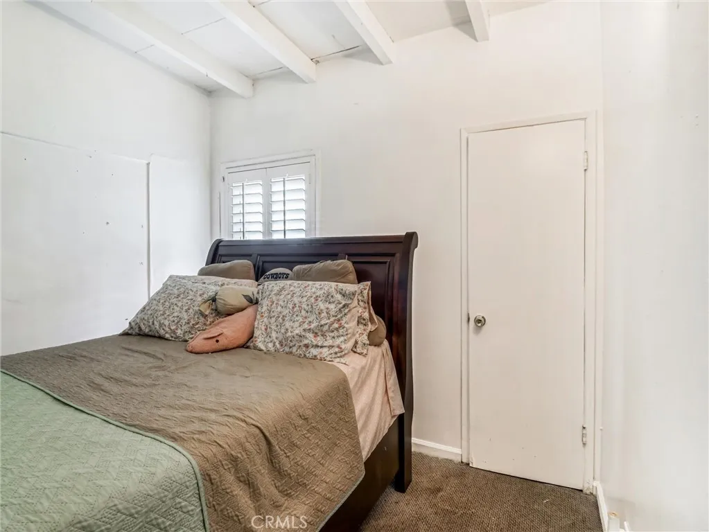 1401 W 165th Street, Compton, California 90220 home-pic-21