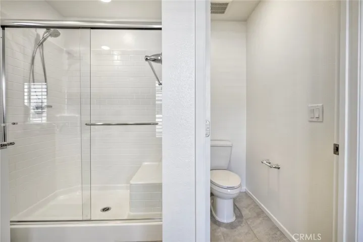 Master Shower/Bathroom/Bidet