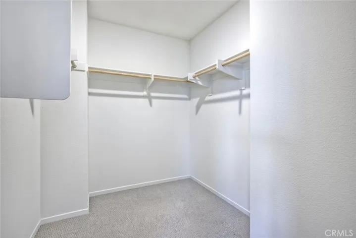 Master Bedroom Walk In Closet