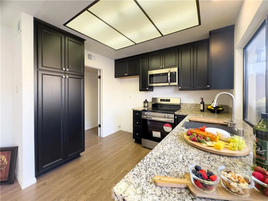 1663 Gatewood Court, Brea, California 92821 home-pic-43