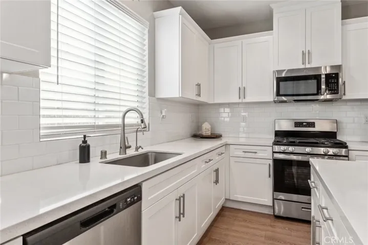16073 Narni Lane, Fontana, California 92336