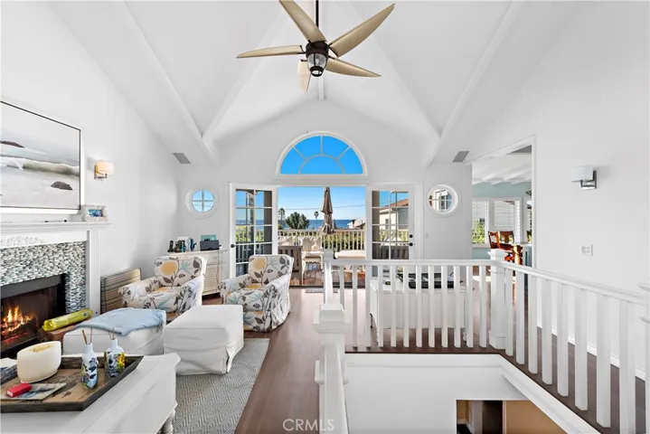 1855 Glenneyre Street, Laguna Beach, California 92651