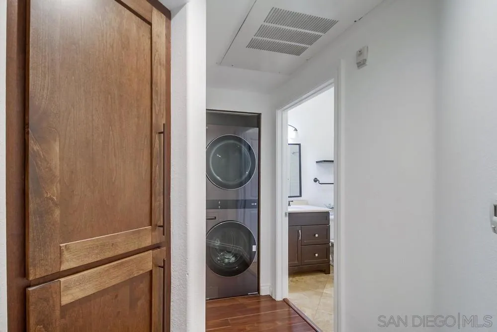 1501 Front St 338, San Diego, California 92101 home-pic-18