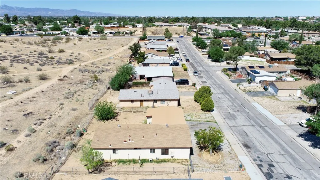 16615 Batson Place, Victorville, California 92395 home-pic-3