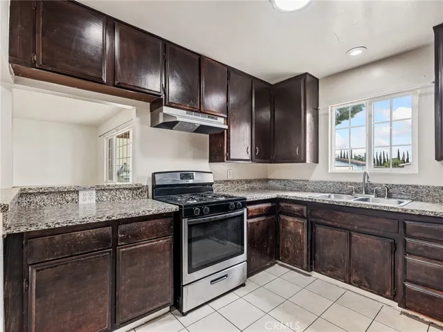 16161 Vallejo Street, Victorville, California 92395