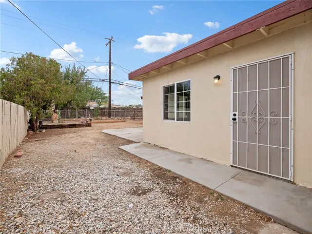 16161 Vallejo Street, Victorville, California 92395