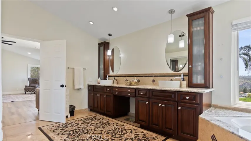 5705 Camino De Bryant, Yorba Linda, California 92887