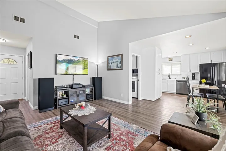 20155 Keaton Street, Canyon Country, California 91351