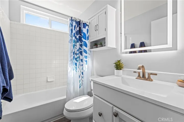 20155 Keaton Street, Canyon Country, California 91351