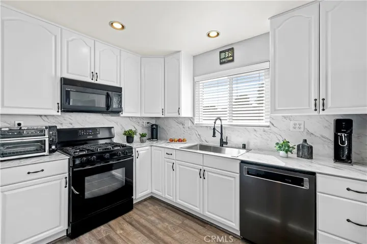 20155 Keaton Street, Canyon Country, California 91351