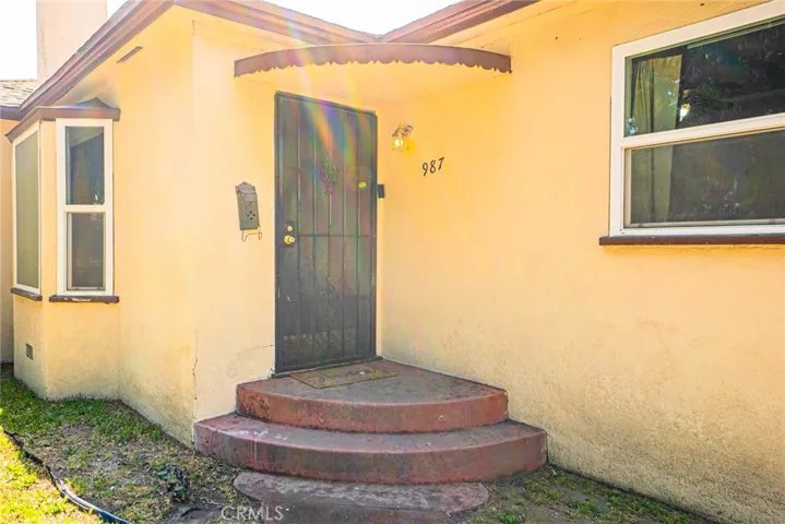 987 W 23rd Street, San Bernardino, California 92405