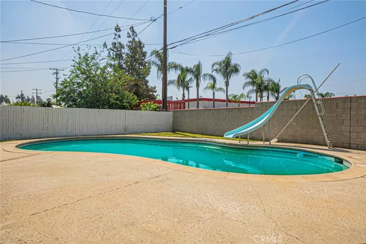987 W 23rd Street, San Bernardino, California 92405